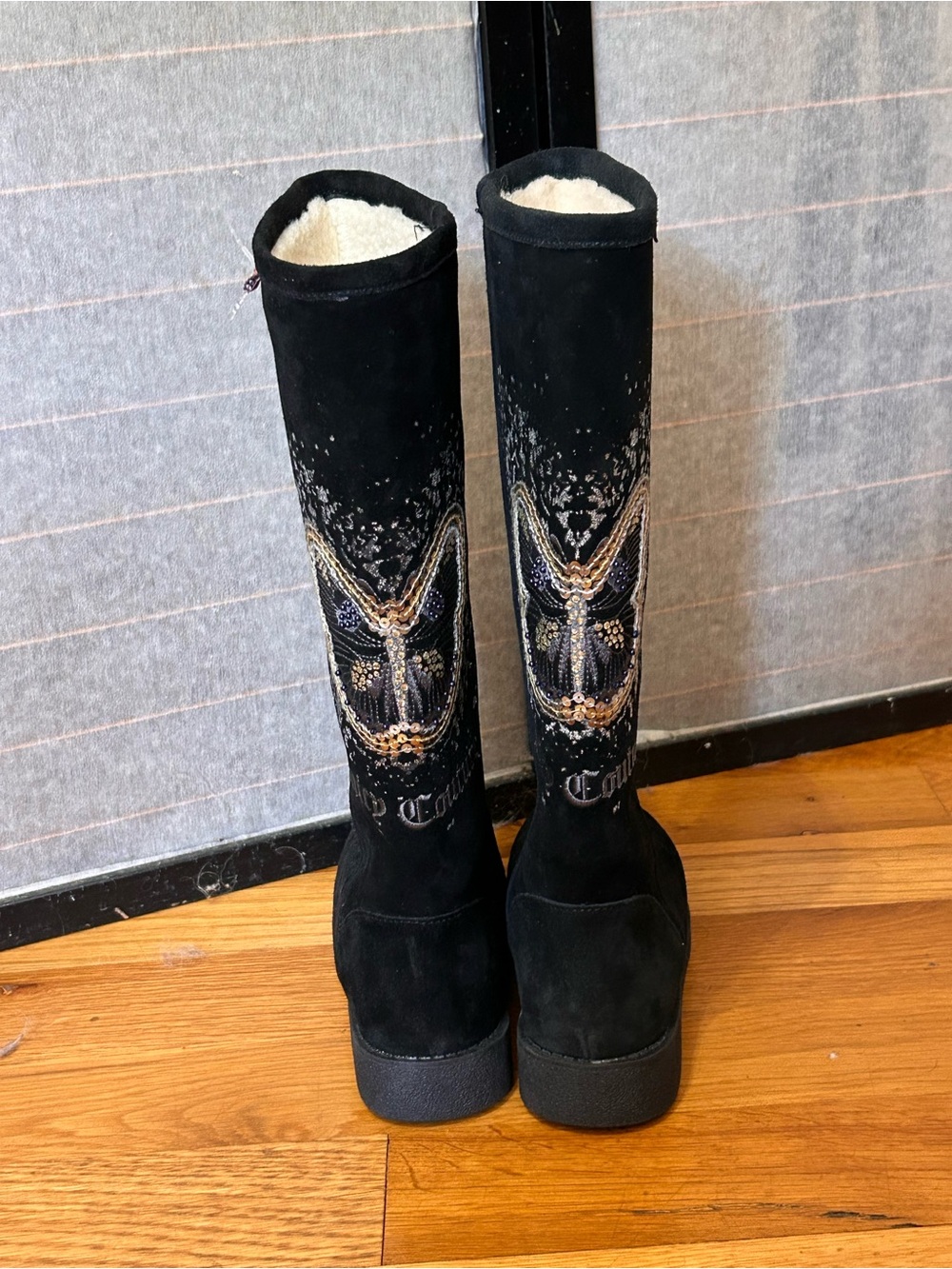 Juicy Couture Angelica Butterfly Boots Pull on Black Suede Sz 6 Lined NWOB VTG